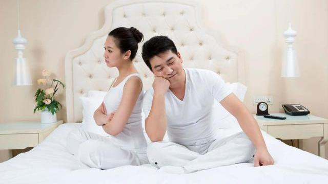 回顾：男子在厕所内与同事偷情，妻子得知后崩溃实施化学阉割