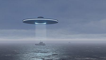 美国海军飞行员提交UFO第一手报告 美国国会语出惊人“它不相信所有的UFO都是人造的”