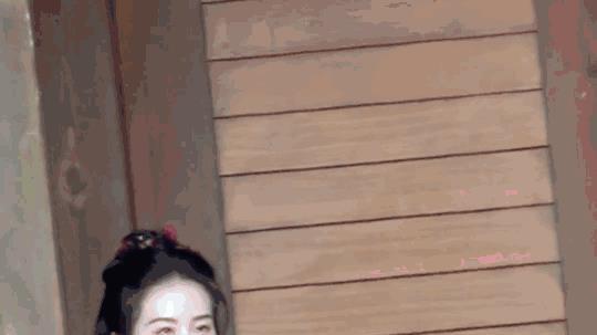 刘诗诗|回眸百媚生！刘诗诗一念关山钿妆路透，真的好爱美女这体态和气质