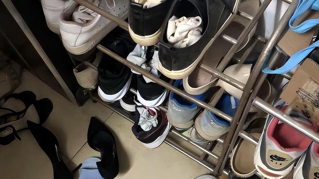 等我有房了，门口坚决不放鞋柜，看看老外这布置，太有才了