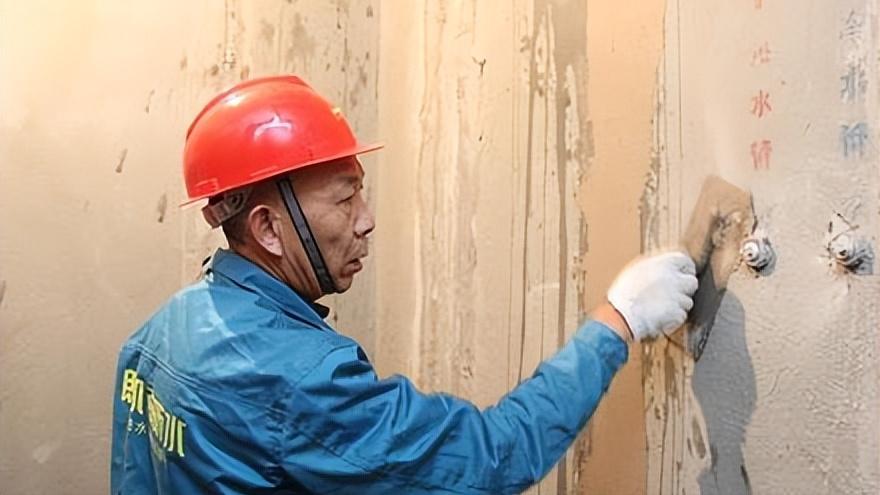 以为用了瓷砖胶和背胶，瓷砖就不会脱落了？不！这些步骤都很重要