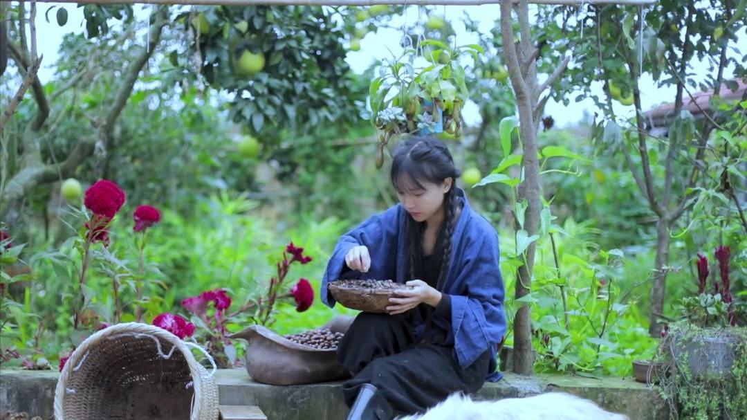 李子柒|李子柒停更1年，网红九月靠模仿吸粉近千万，她1亿粉丝还剩多少？