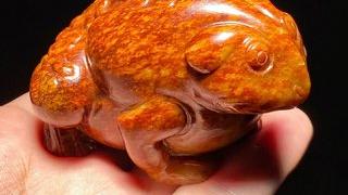 和田玉籽料|明 和田玉籽料 红沁 青蛙 玉蛙 摆件 把件 纸镇