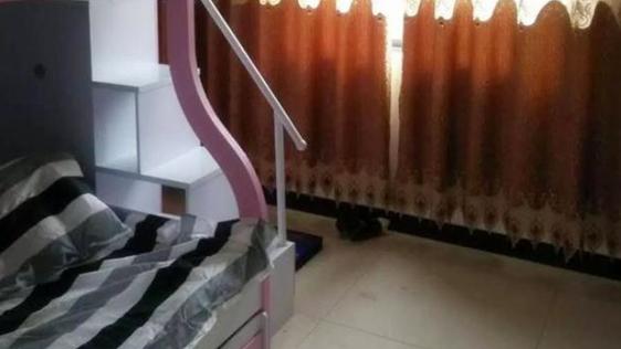 朋友花50万回农村盖新房，全村最豪华，但是倒找钱我都不敢住！