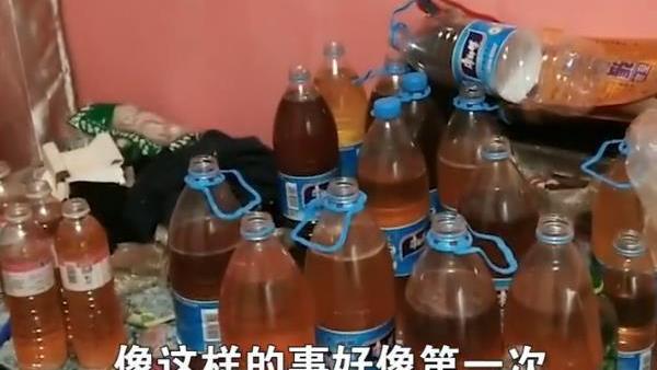 90后男子退房，留下100多瓶装满尿液的水瓶，房东：把我拉黑了