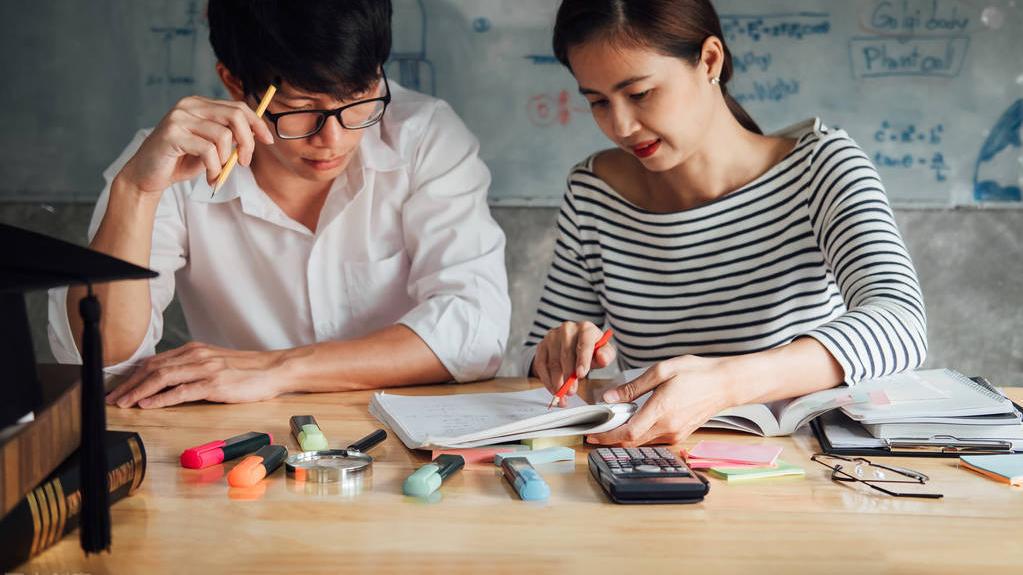 高校教师|下半年3类岗位面向研究生招录，无需笔试，面试合格拿编制