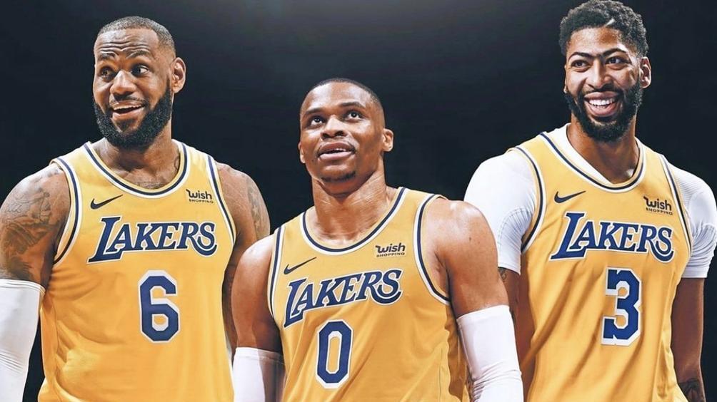 最好的选择是分手？湖人或许要交易詹姆斯找回未来