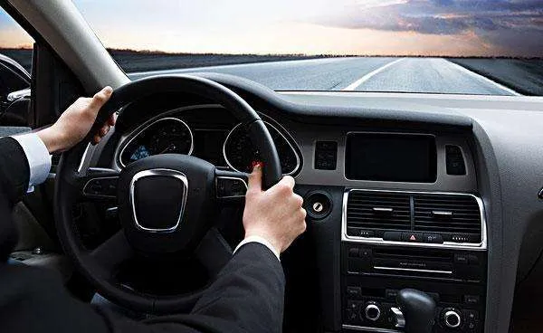 坐姐夫的车，1600公里，姐夫收了我1700元，合理吗？