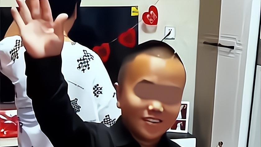 1米2男子用88万彩礼娶老婆，丈母娘称不是为了钱，他们是自己谈的