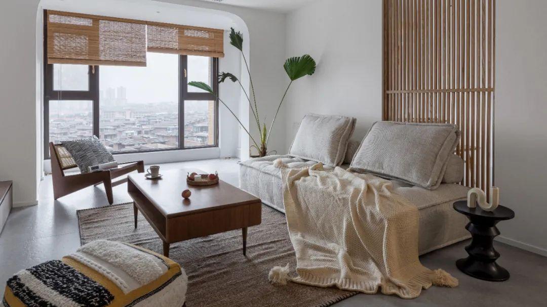 100㎡新房装修改造，兼具东方与中古气质的生活空间