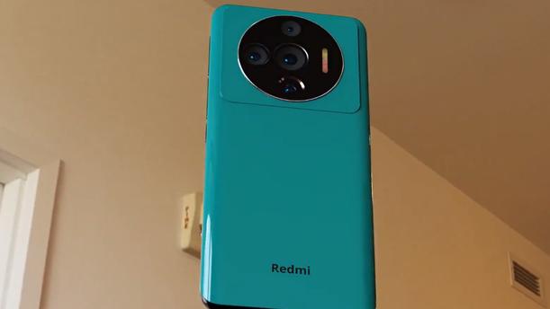 4G|小米12SU附赠清水壳被骂，mate50附赠清水壳只字不提，小米被黑我信了