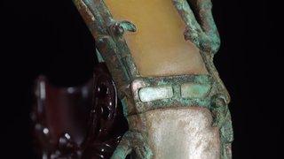 拉曼光谱|回流 青铜镶嵌和田玉 兽纹 带勾