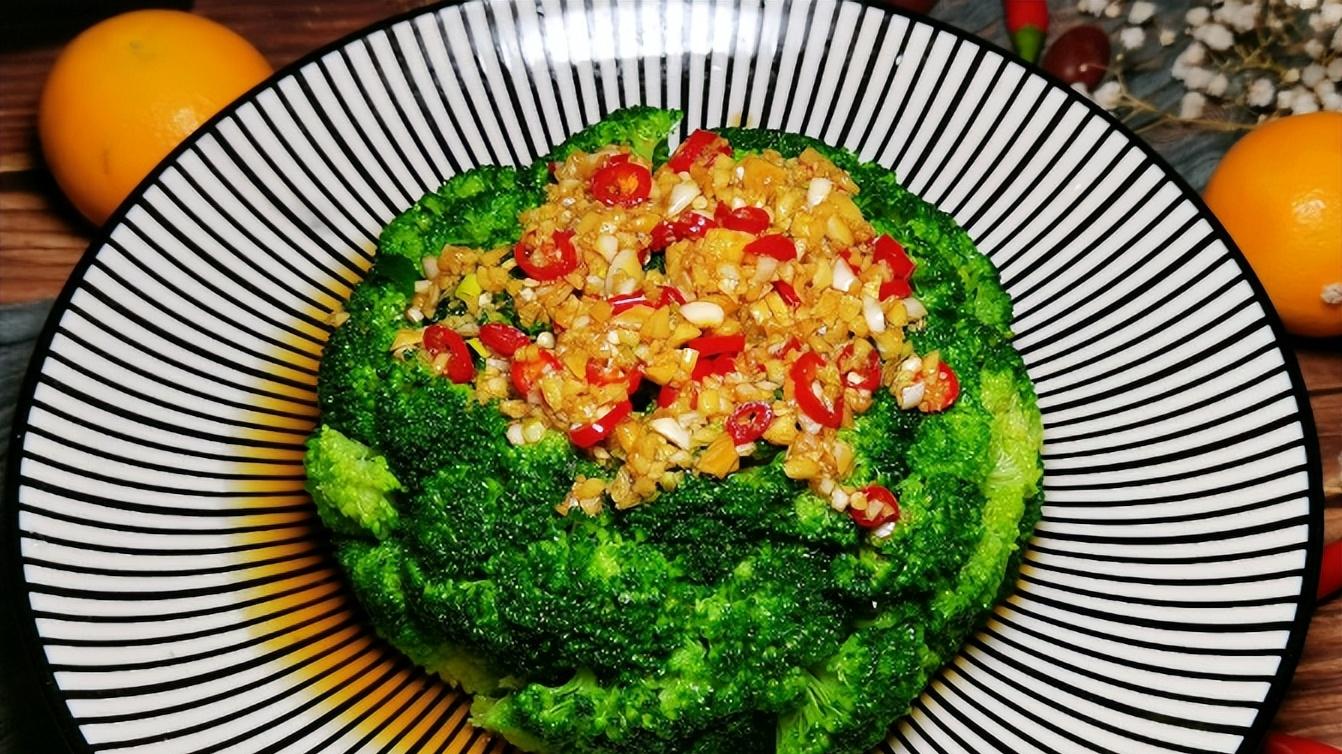 病毒“死对头”找到了！建议中老年人，多吃4种食物，杀菌抗病毒