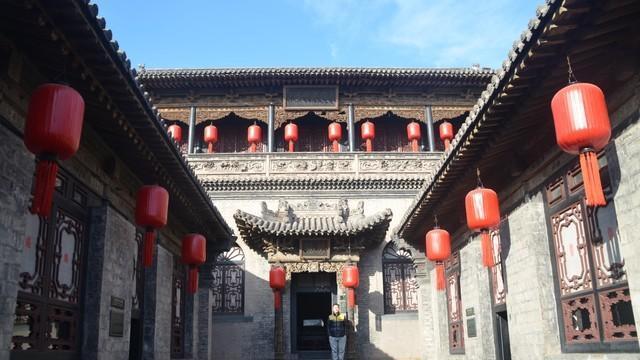 败家子大姨父闪亮登场！花了“20000元”买个花瓶，是假的！（1）