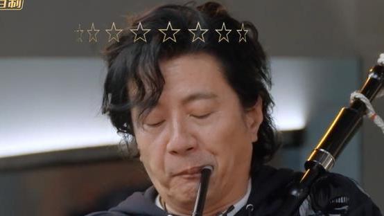 郑钧|郑钧、苏见信拒绝委曲求全，果断放弃炫酷舞美，郝云锦上添花