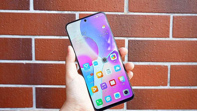 摄像头|荣耀X8正式发布，对比荣耀X30i，到底有多大的差距？