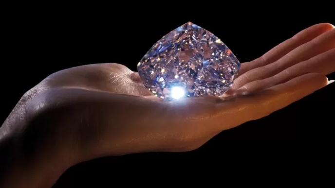 “超深钻石”揭开地球内部的秘密