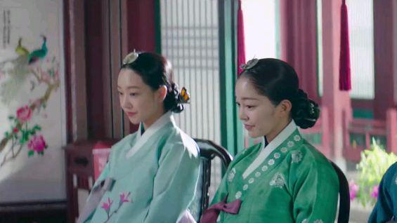 韩剧|王子们竞争，王妃们宫斗：新韩剧《王后伞下》开播，相当不错