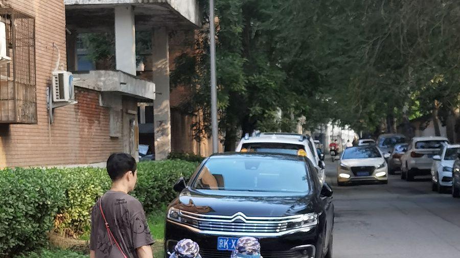 小爱|婆婆劝儿媳上班养家，儿媳强硬拒绝，老公一声不吭去钓鱼