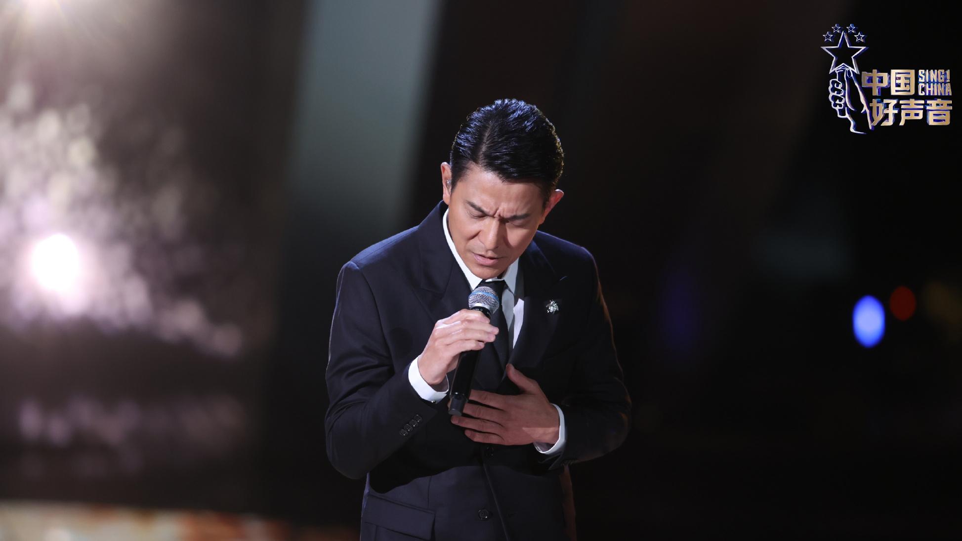 李玟|李玟疑与导演组发生不愉快，删除所有相关微博，粉丝发藏头诗内涵