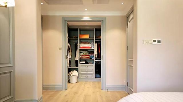 还想把主卧卫生间改成衣帽间？看看我家的现状吧，入住越久越后悔