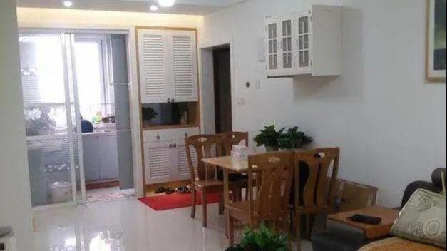 96平新家装修花20万，客厅真心漂亮，就是电视墙有点磕碜人