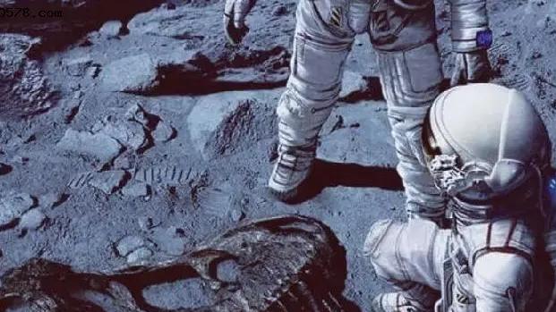 如果宇航员在月球上发现了恐龙化石，请不要惊讶