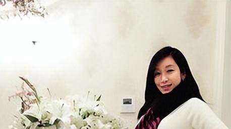 秦海璐|秦海璐：生下“巨婴”儿子，刘涛帮养了7个月，两人的交情有多铁