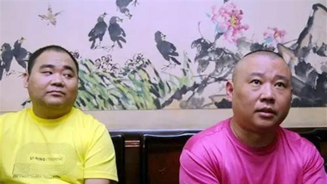 侯震|德云社侯震发文，提醒大家做好防护，却被文案的配图抢镜