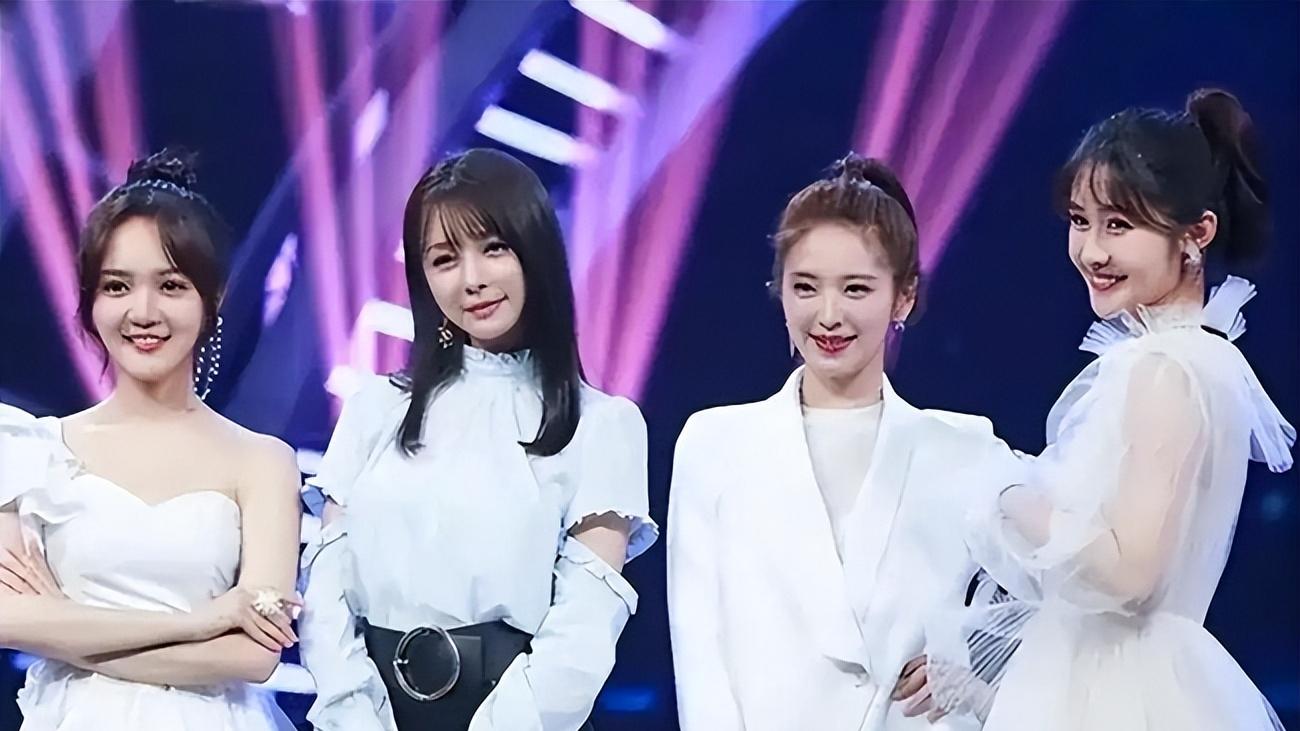 芒果台|继“四小花”之后，芒果台又捧出“双子星”，跨年主持阵容已明朗