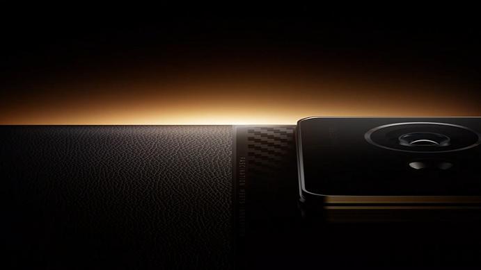 iqoo|iQOO10系列外观图官方曝光，外观很有辨识度，传奇与赛道两个款式