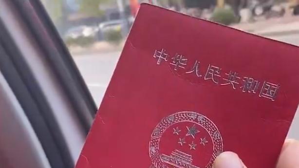 安徽一女子结婚11年后离婚，前夫直接把她赶出家门，网友议论纷纷
