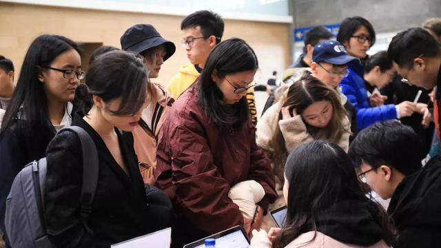 留学生|这类海归迎来“寒冬期”，留学热不再吃香了？读了也是白读！