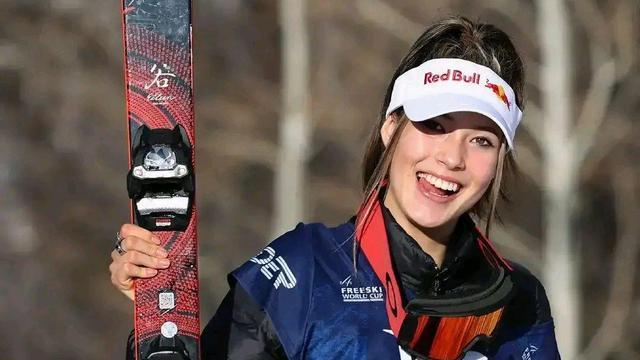 谷爱凌|谷爱凌与男友滑冰亲吻，男方身份背景曝光，两人门当户对