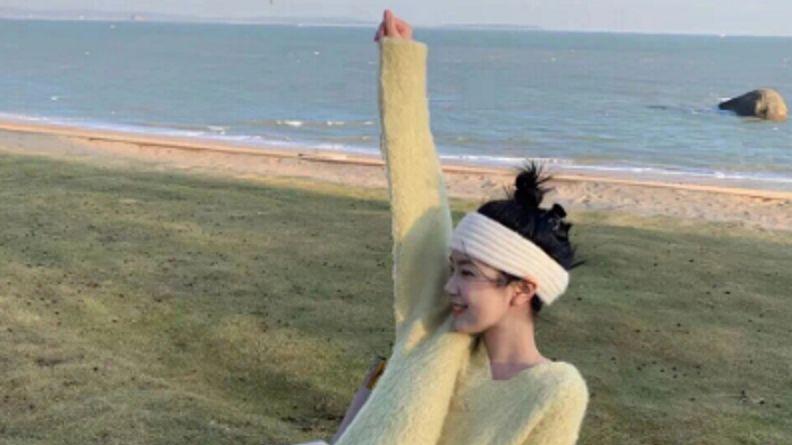 美丽 十二月的馈赠是温柔的天气和慢慢变美丽的自己！——艾妍赫