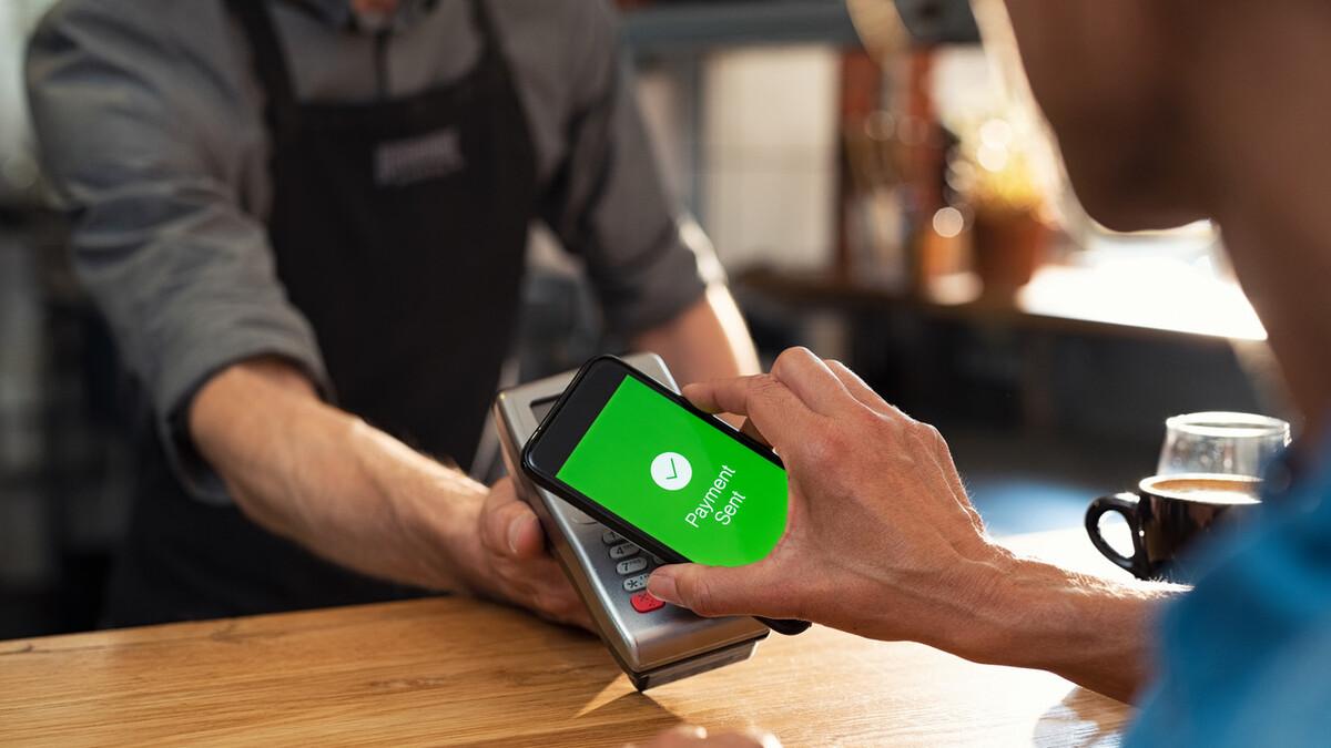 手机壳后面为什么要放一张钱？好多人还不懂，看完我也赶紧放