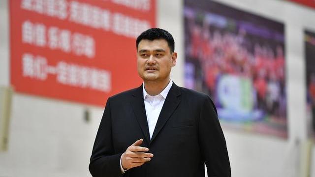 中国男篮新一任领导班子成员，姚明连任