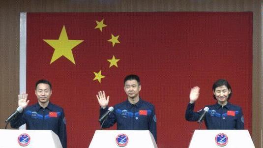 神舟十四号即将出发，三名航天员公开亮相，为何此次任务最复杂？
