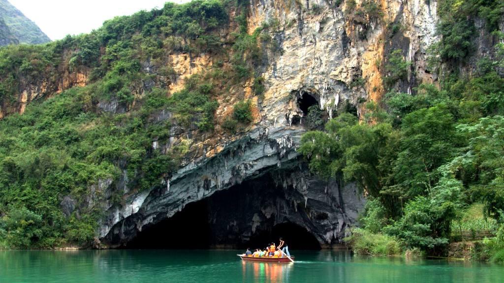 虎跳峡|有人说“生活太累了，去旅游一下就能释放”你怎么认为？为什么？