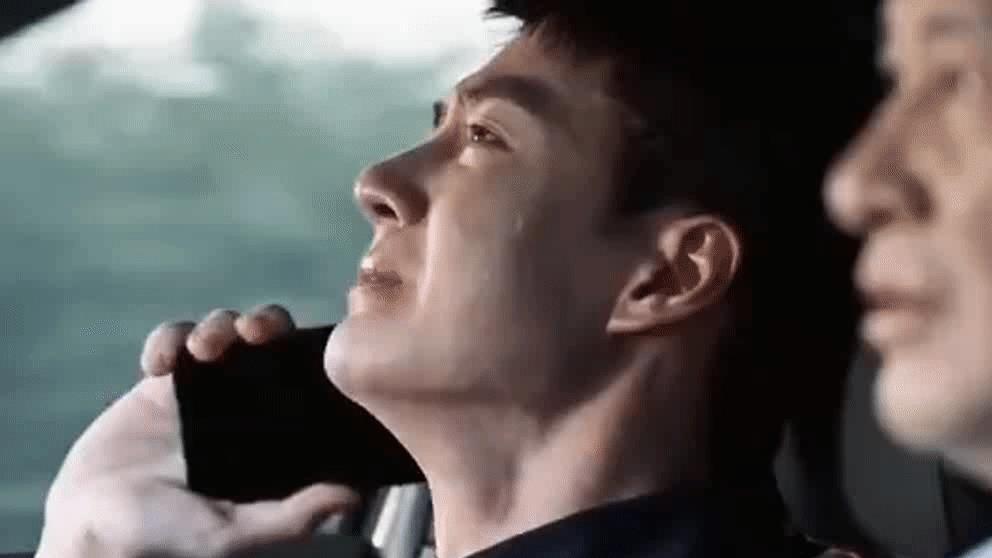 王一博|《冰雨火》热度登顶，花絮比正片还精彩，王一博被刘奕君夸了