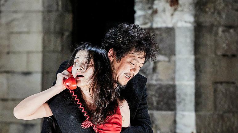 梅婷|47岁知名女星旅居乌镇！素颜出镜放声大笑，状态回春满脸激动