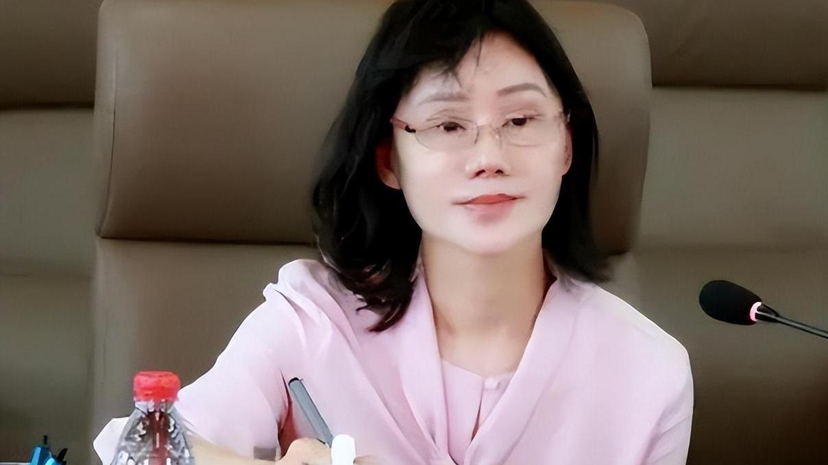 美女校长沈志莉“栽了”：沉迷整容受贿400万，58岁看起来像少女