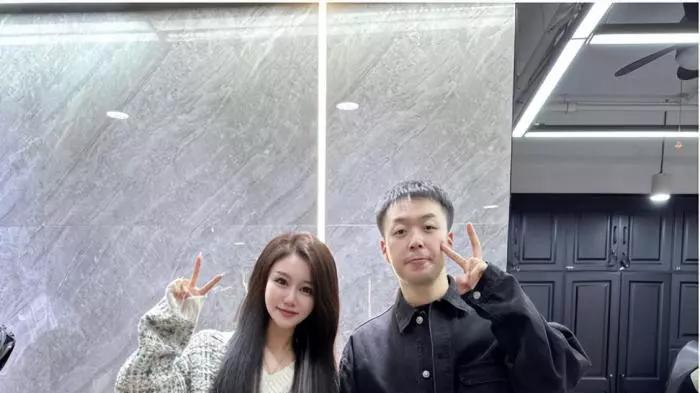 杜海涛 男星杜海涛，瘦成纸片人！五官缩水认不出
