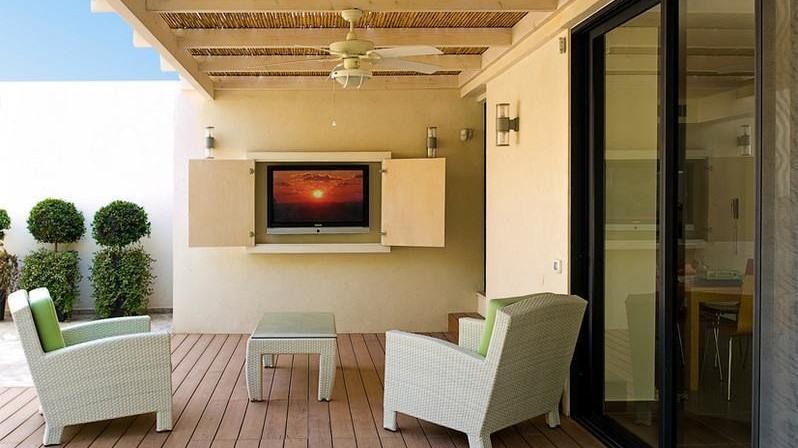 趁着天气还没热，赶紧盖个凉棚，在这聚餐聊天，享受得很