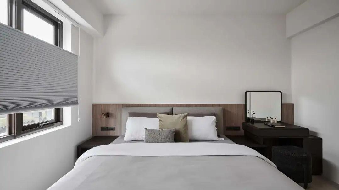 99㎡中等户型装修，黑白灰的配色简洁利落，打造高质感的居家空间