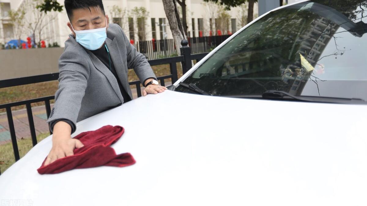 网约车司机7月流水3.8万，网友；平台的单都让你一人跑了吧？