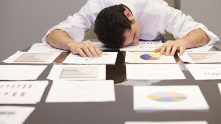 |当职场遇到困难时，那么究竟应该如何应对