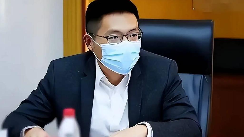 00后|我国首位“90后”县长，长相清秀且干净，学历更是令人钦佩