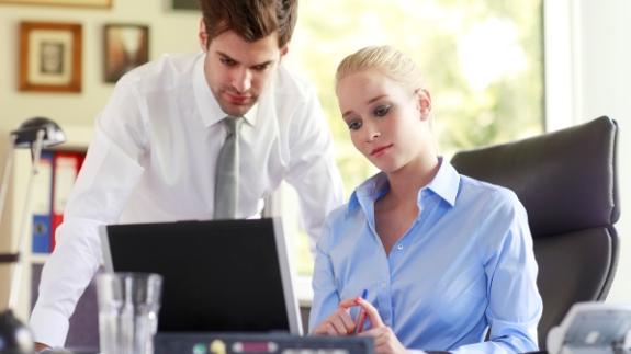 |与领导发生冲突是自找麻烦吗？