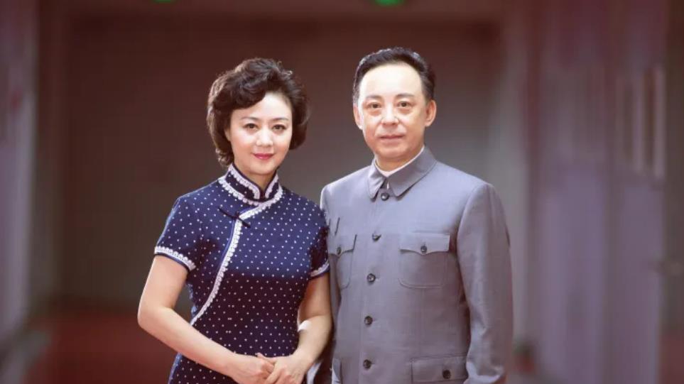 章若楠|“京剧第一美人”李胜素50多岁了，仍不会做饭、做家务、骑自行车